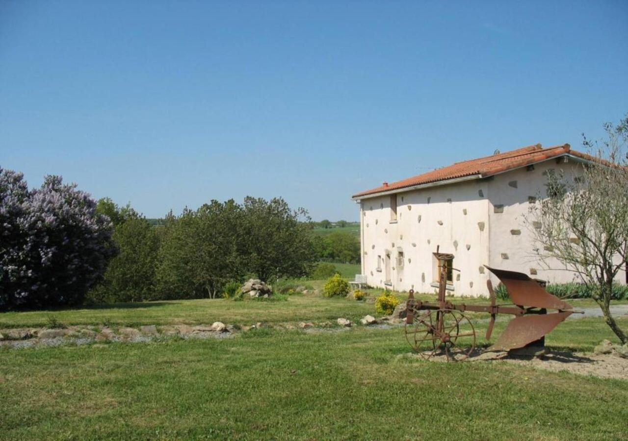 Chambres D Hotes Le Bois Corbeau Tiffauges Exteriör bild