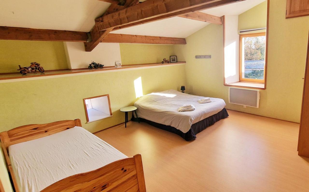 Chambres D Hotes Le Bois Corbeau Tiffauges Exteriör bild